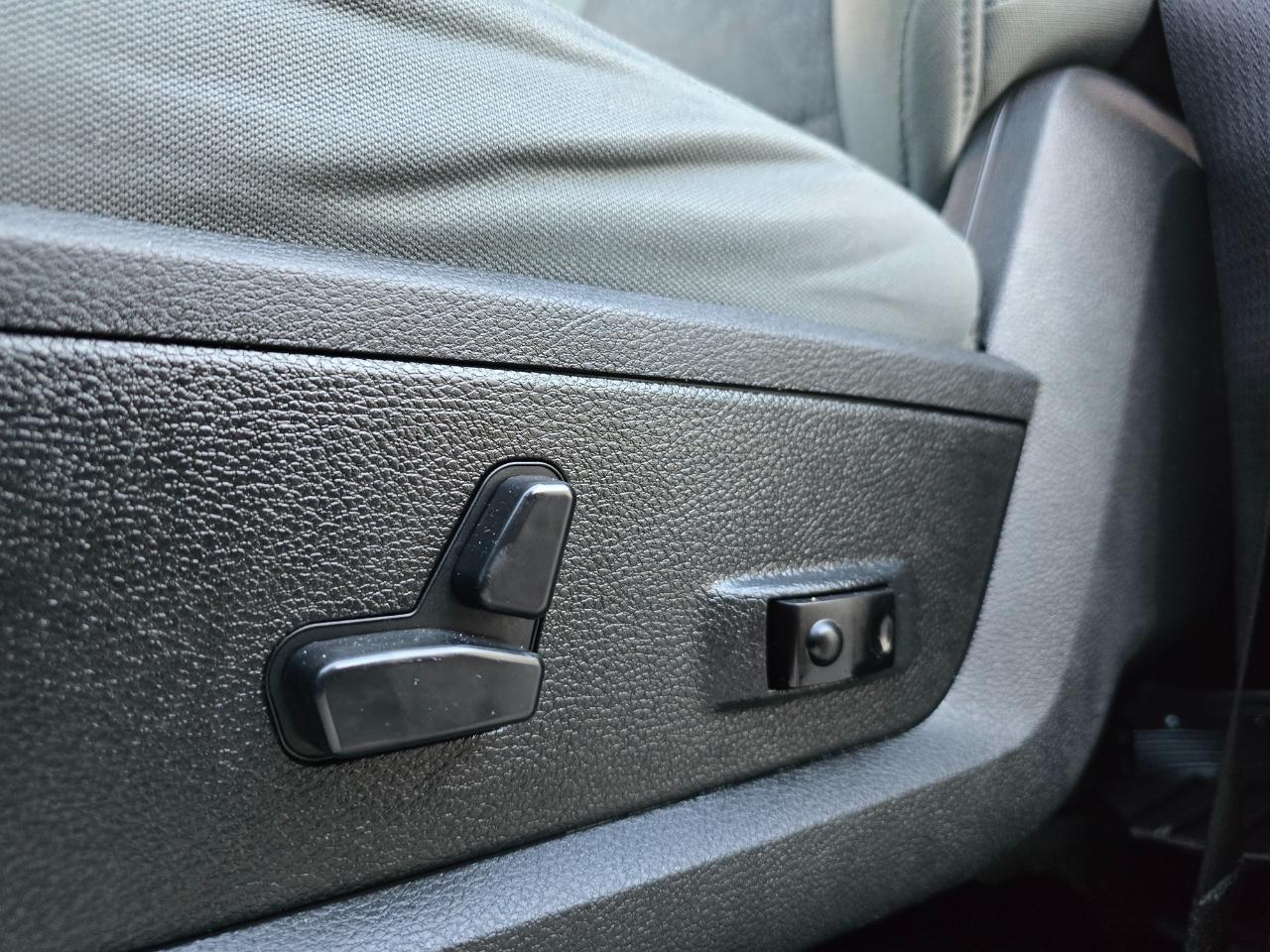 RAM 1500 Big Horn 4x4 Quad Cab 6'4" Box 2018