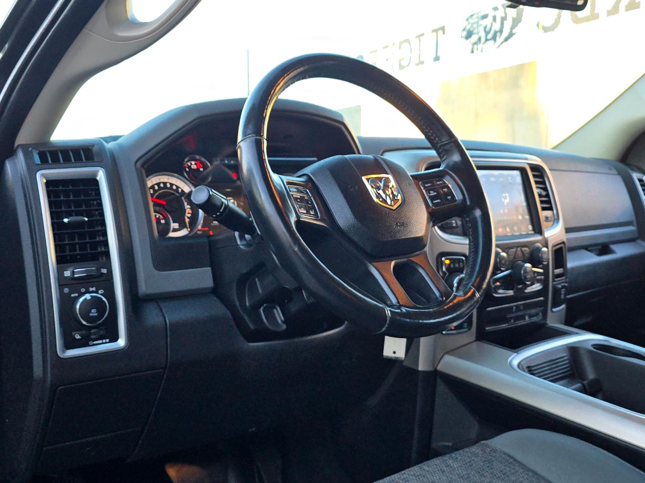 RAM 1500 Big Horn 4x4 Quad Cab 6'4" Box 2018