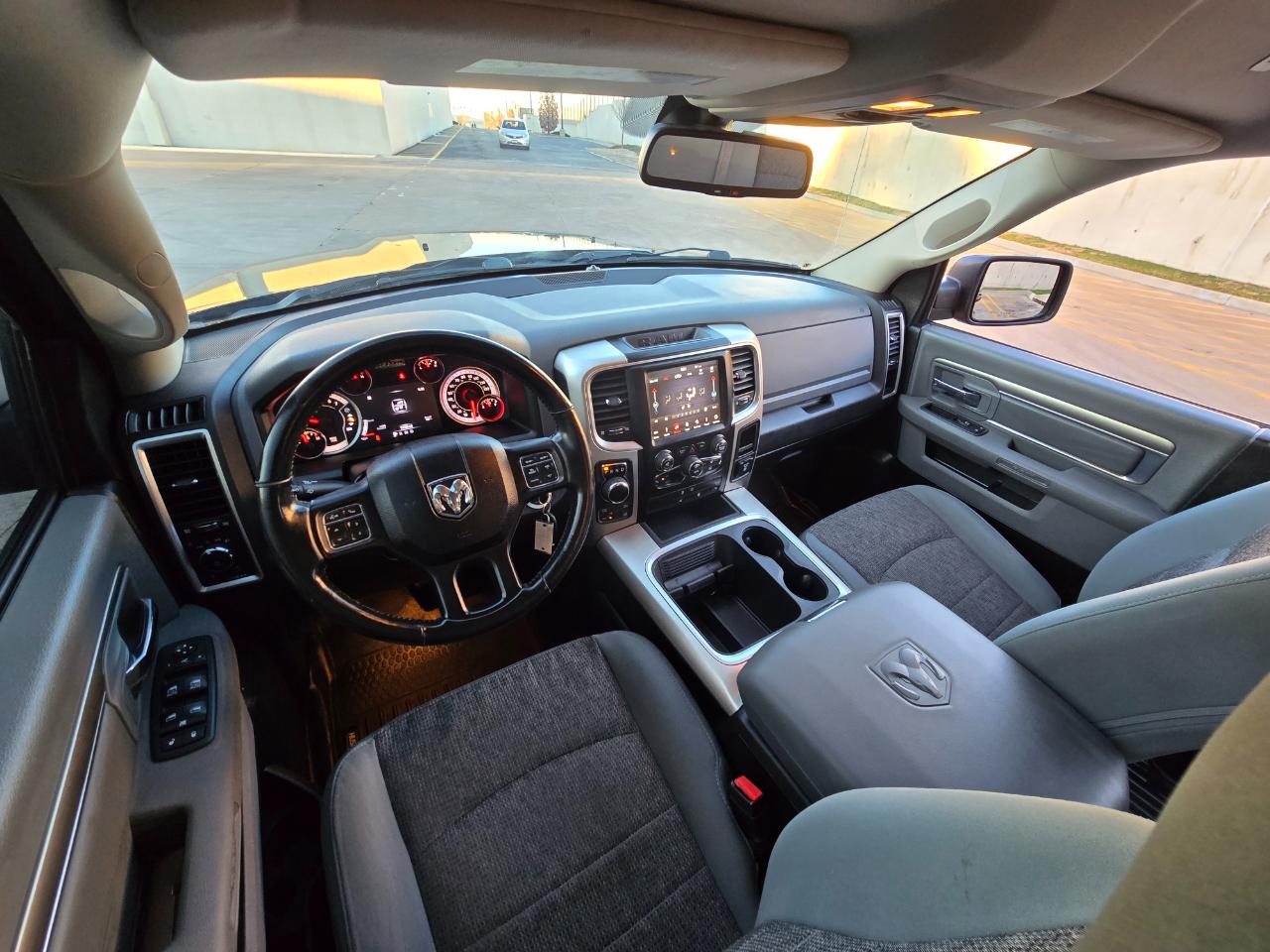 RAM 1500 Big Horn 4x4 Quad Cab 6'4" Box 2018