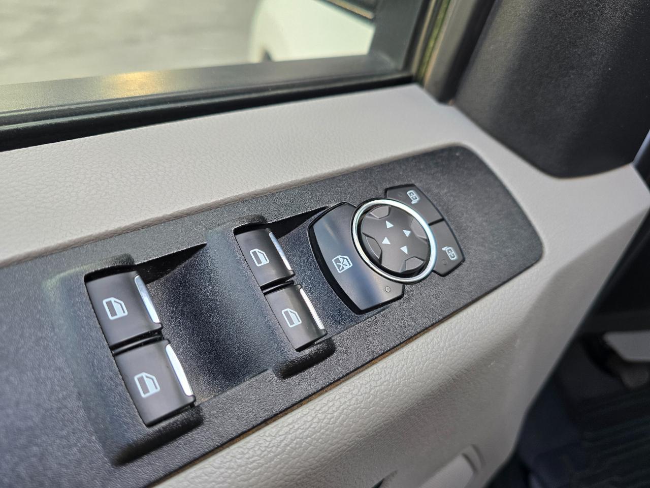 Ford Super Duty F-250 SRW XLT 4WD Crew Cab 6.75' Box 2020