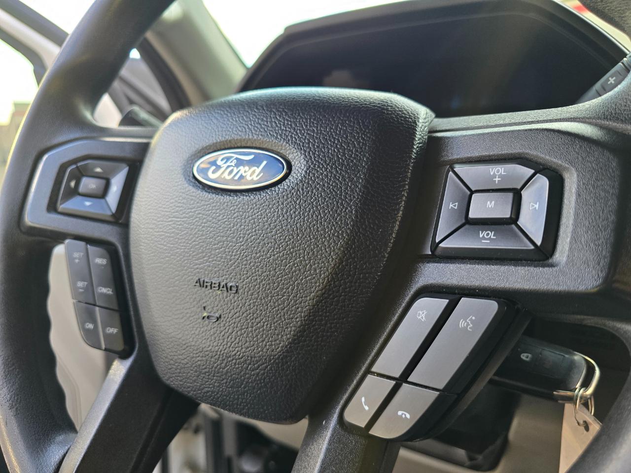 Ford Super Duty F-250 SRW XLT 4WD Crew Cab 6.75' Box 2020