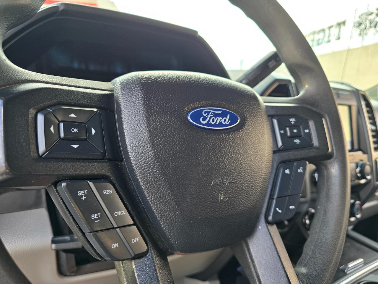 Ford Super Duty F-250 SRW XLT 4WD Crew Cab 6.75' Box 2020