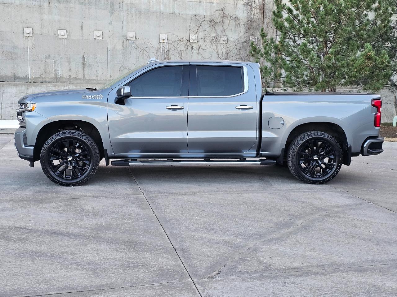 Chevrolet Silverado 1500 4WD Crew Cab 147" High Country 2019