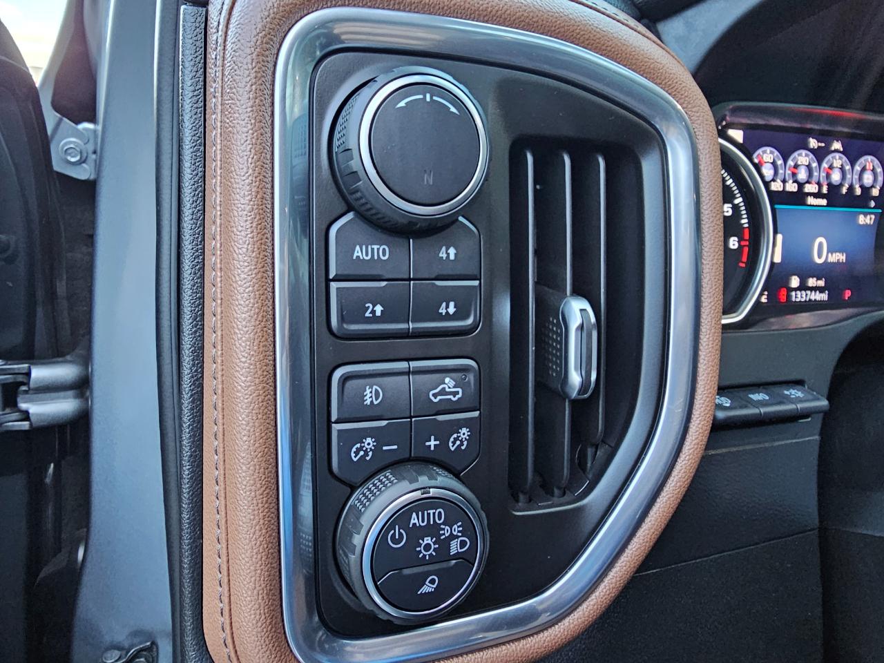 Chevrolet Silverado 1500 4WD Crew Cab 147" High Country 2019