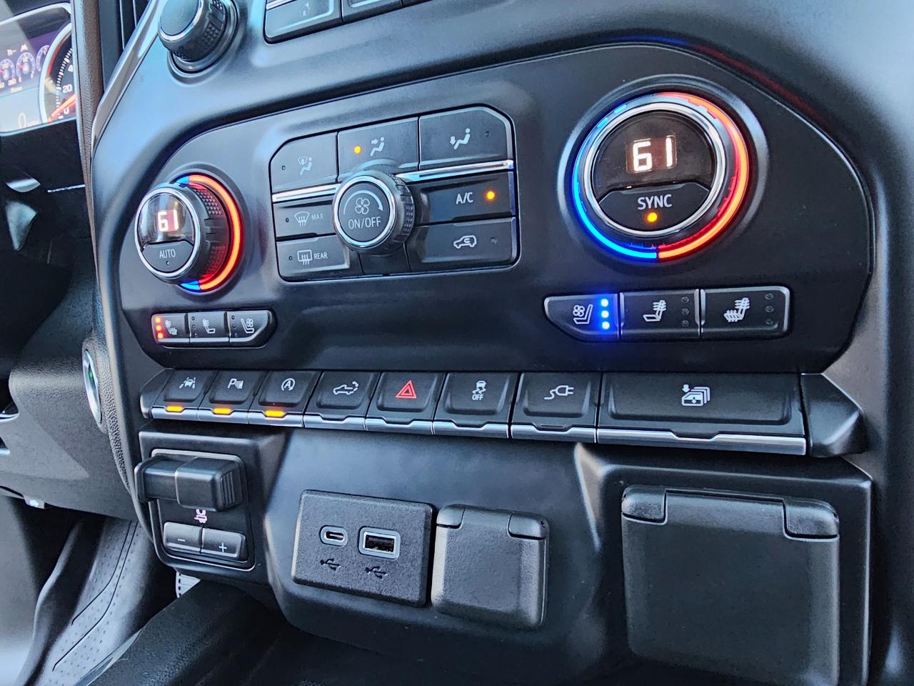 Chevrolet Silverado 1500 4WD Crew Cab 147" High Country 2019