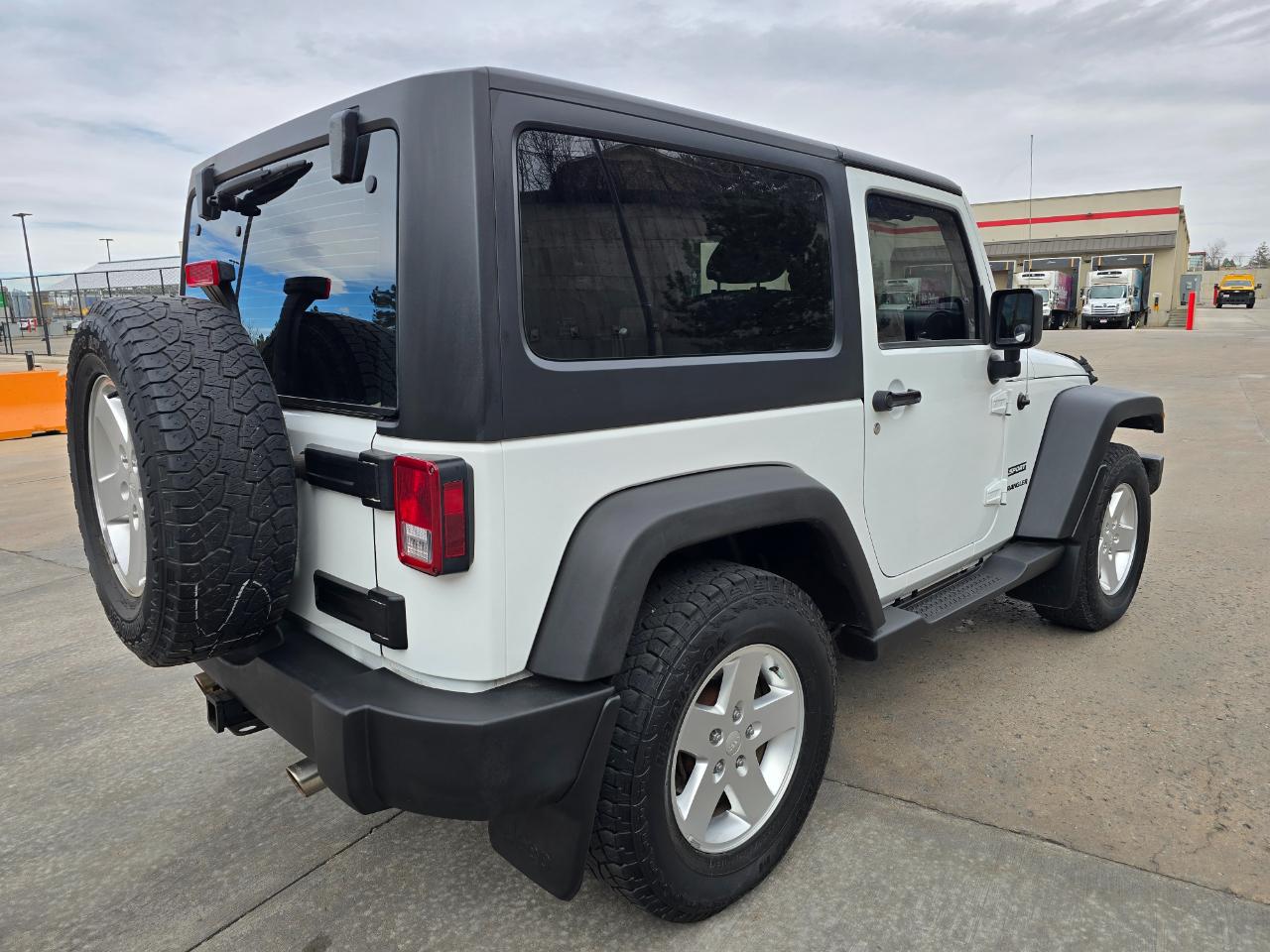 Jeep Wrangler 4WD 2dr Sport 2012