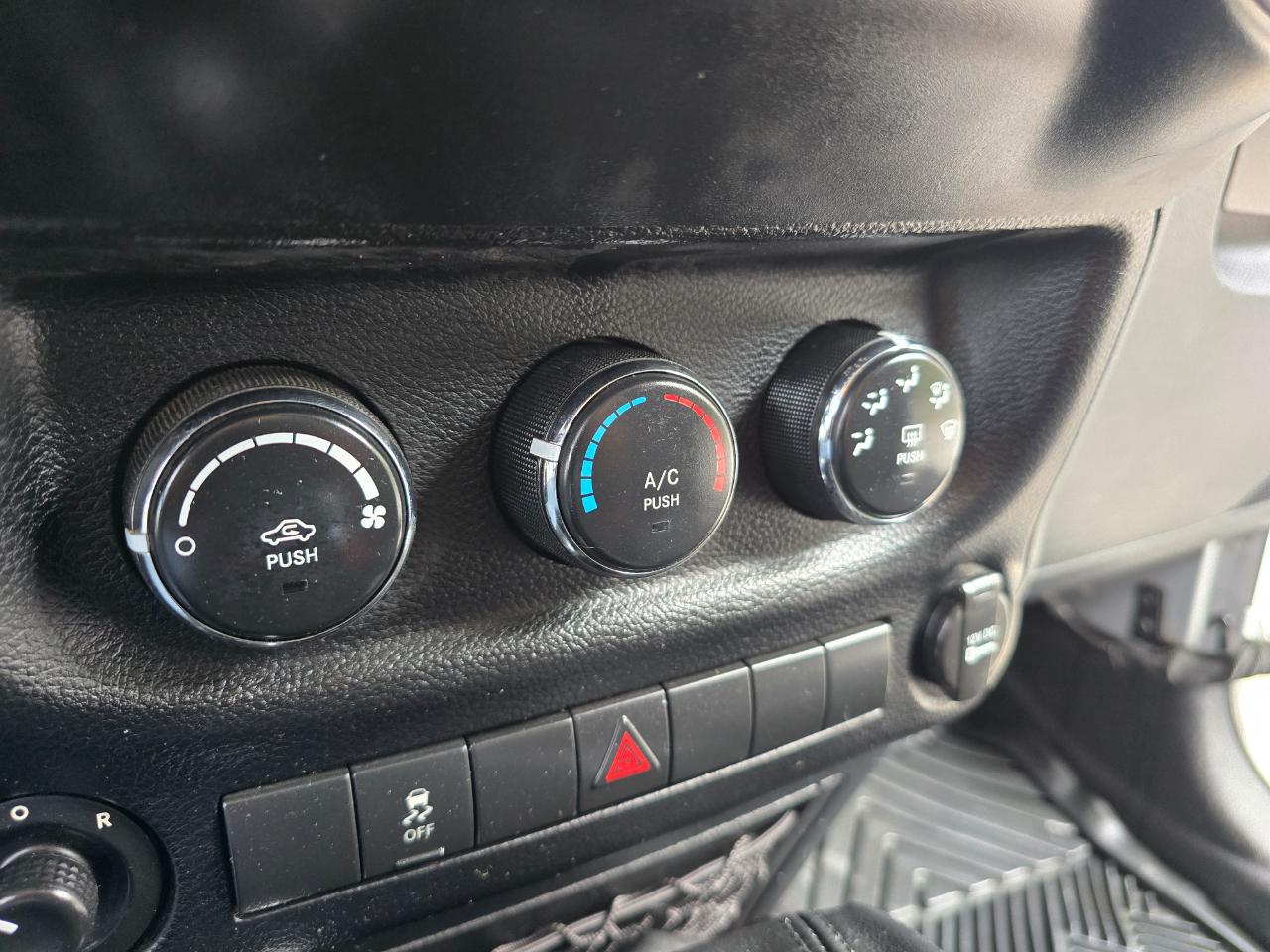 Jeep Wrangler 4WD 2dr Sport 2012