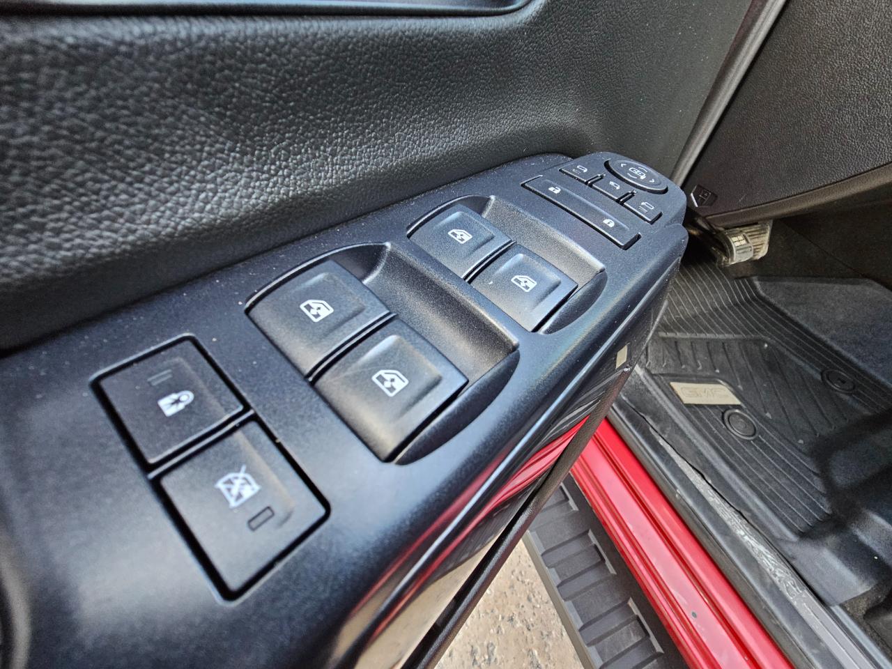 GMC Sierra 1500 4WD Double Cab 143.5" SLT 2018