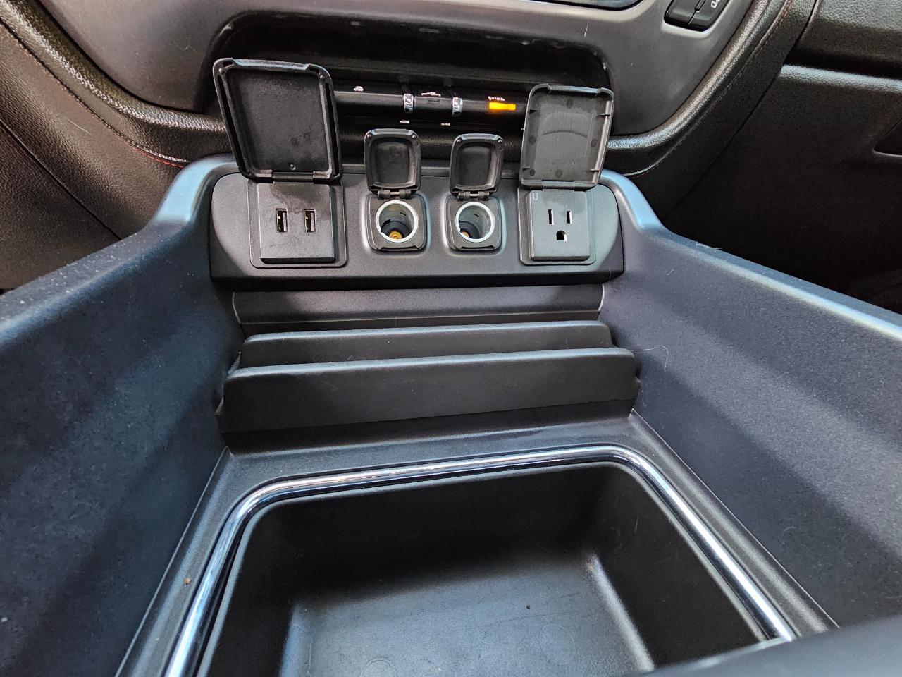 GMC Sierra 1500 4WD Double Cab 143.5" SLT 2018