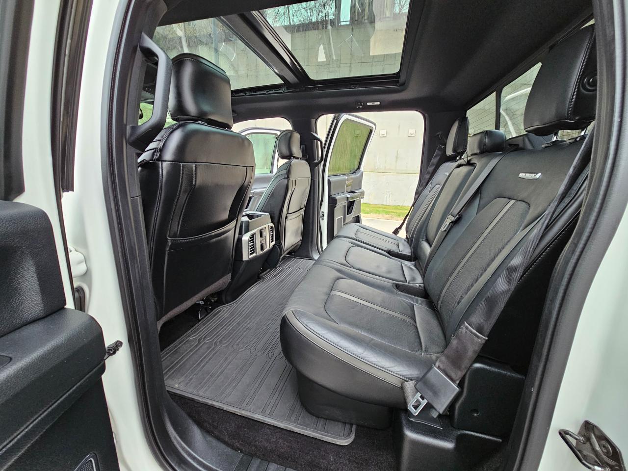 Ford F-150 4WD SuperCrew 145" Platinum 2015