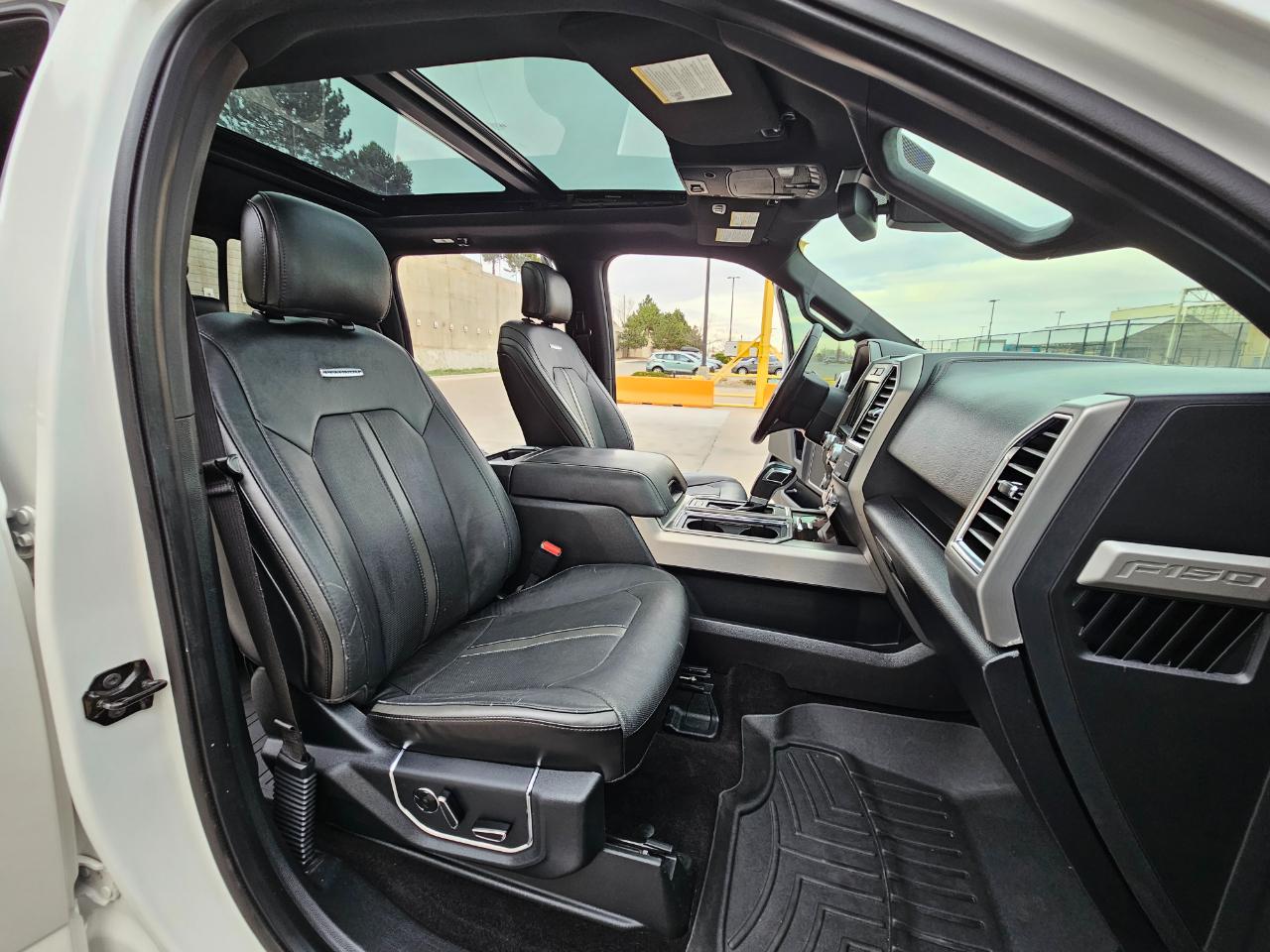 Ford F-150 4WD SuperCrew 145" Platinum 2015