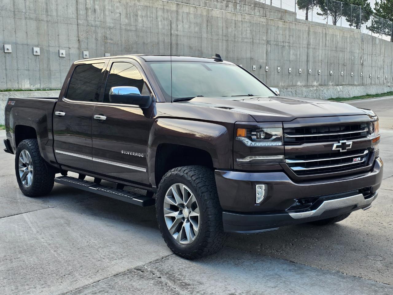 Chevrolet Silverado 1500 4WD Crew Cab 143.5" LTZ w/2LZ 2016