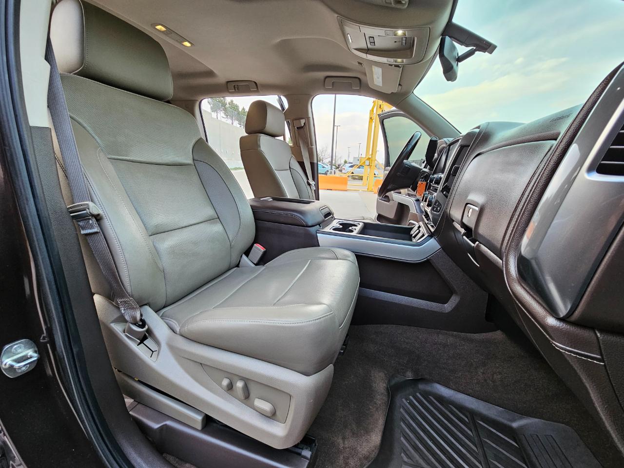 Chevrolet Silverado 1500 4WD Crew Cab 143.5" LTZ w/2LZ 2016