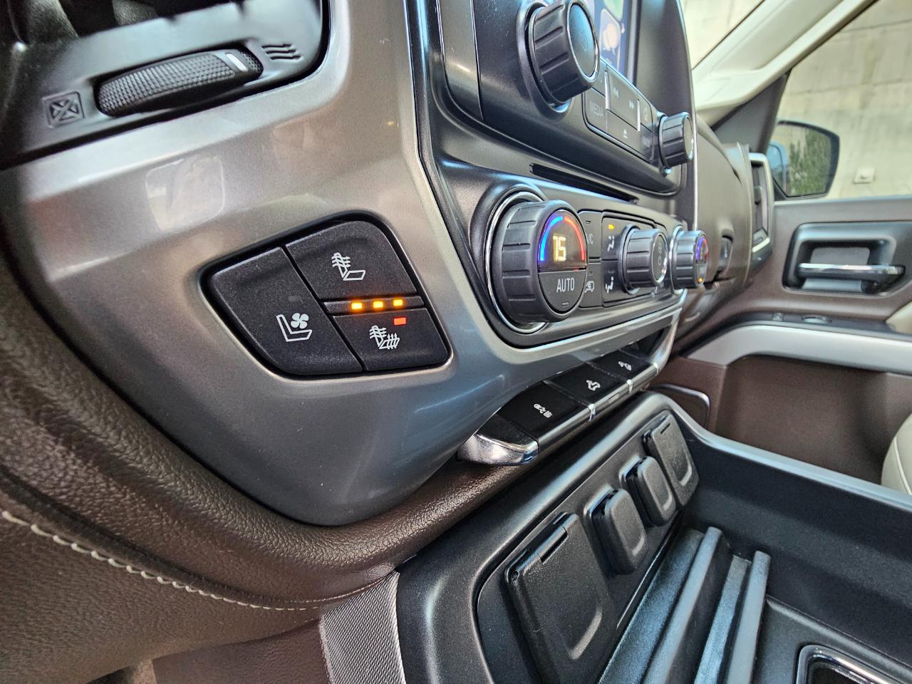 Chevrolet Silverado 1500 4WD Crew Cab 143.5" LTZ w/2LZ 2016