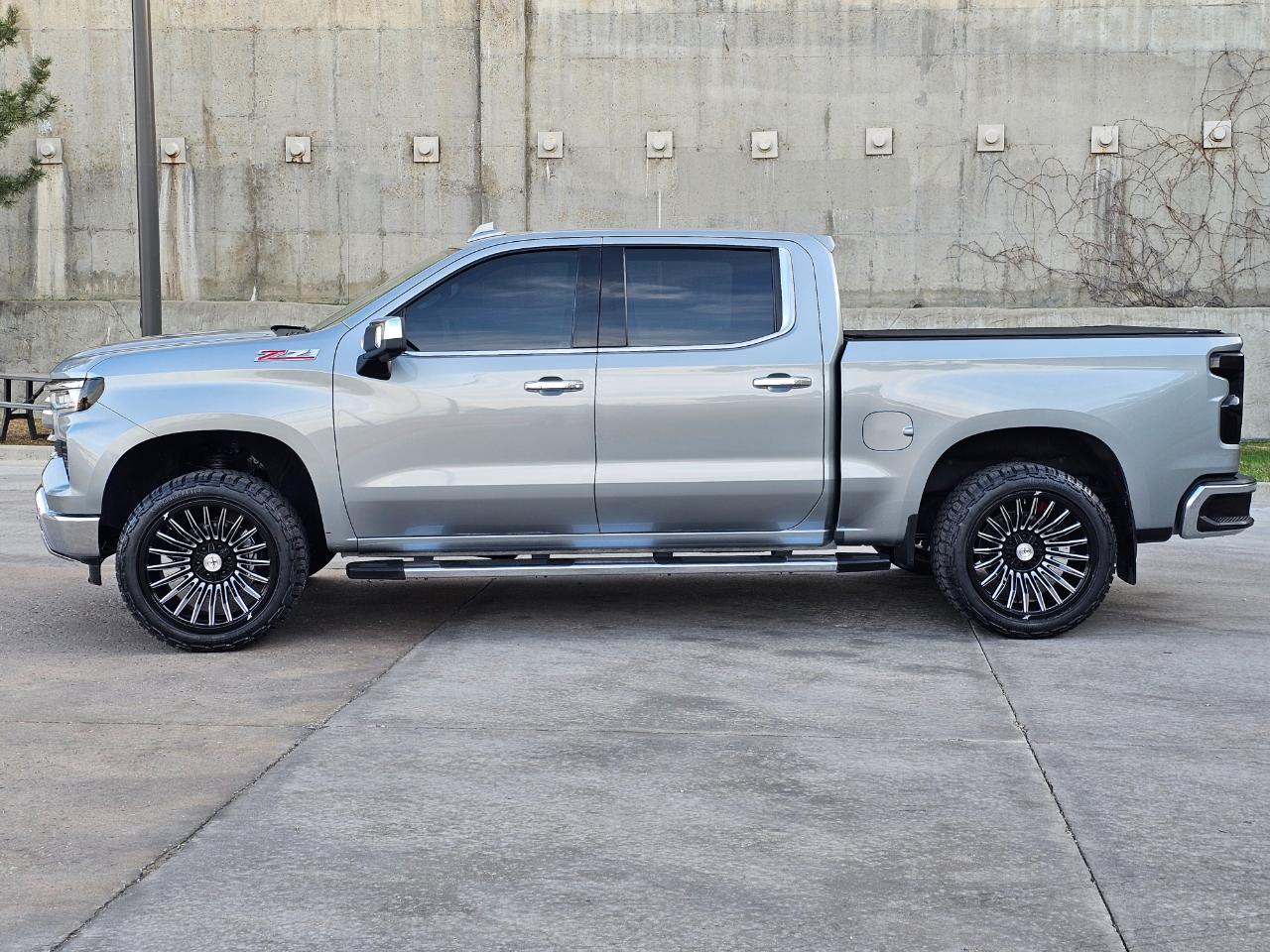 Chevrolet Silverado 1500 4WD Crew Cab 147" LTZ 2024