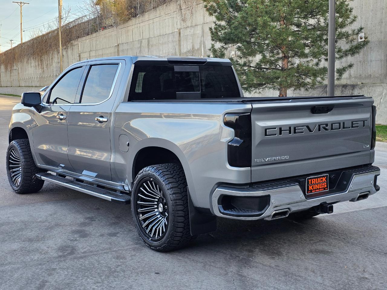 Chevrolet Silverado 1500 4WD Crew Cab 147" LTZ 2024