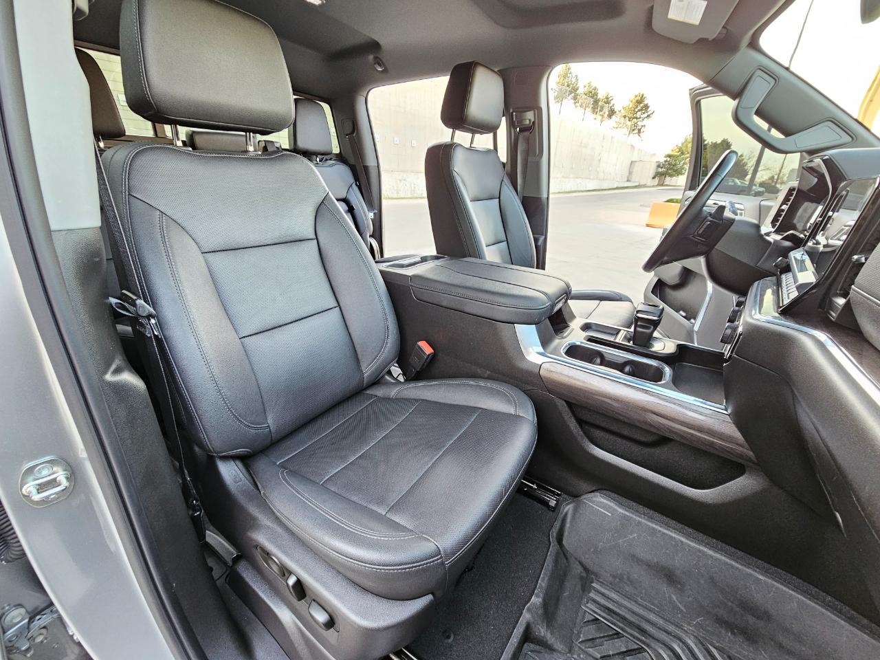 Chevrolet Silverado 1500 4WD Crew Cab 147" LTZ 2024