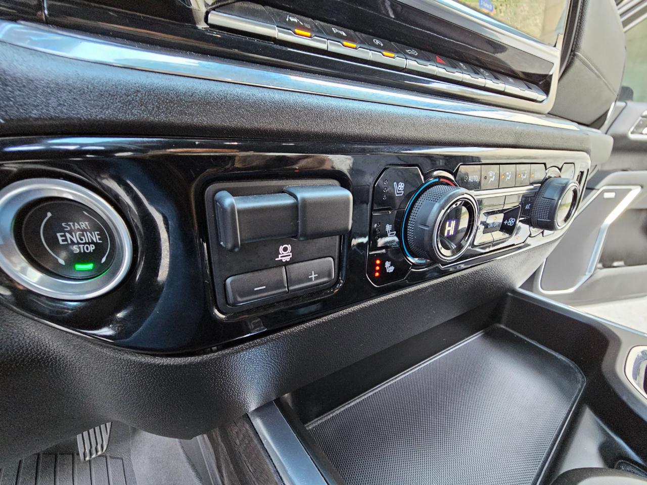 Chevrolet Silverado 1500 4WD Crew Cab 147" LTZ 2024