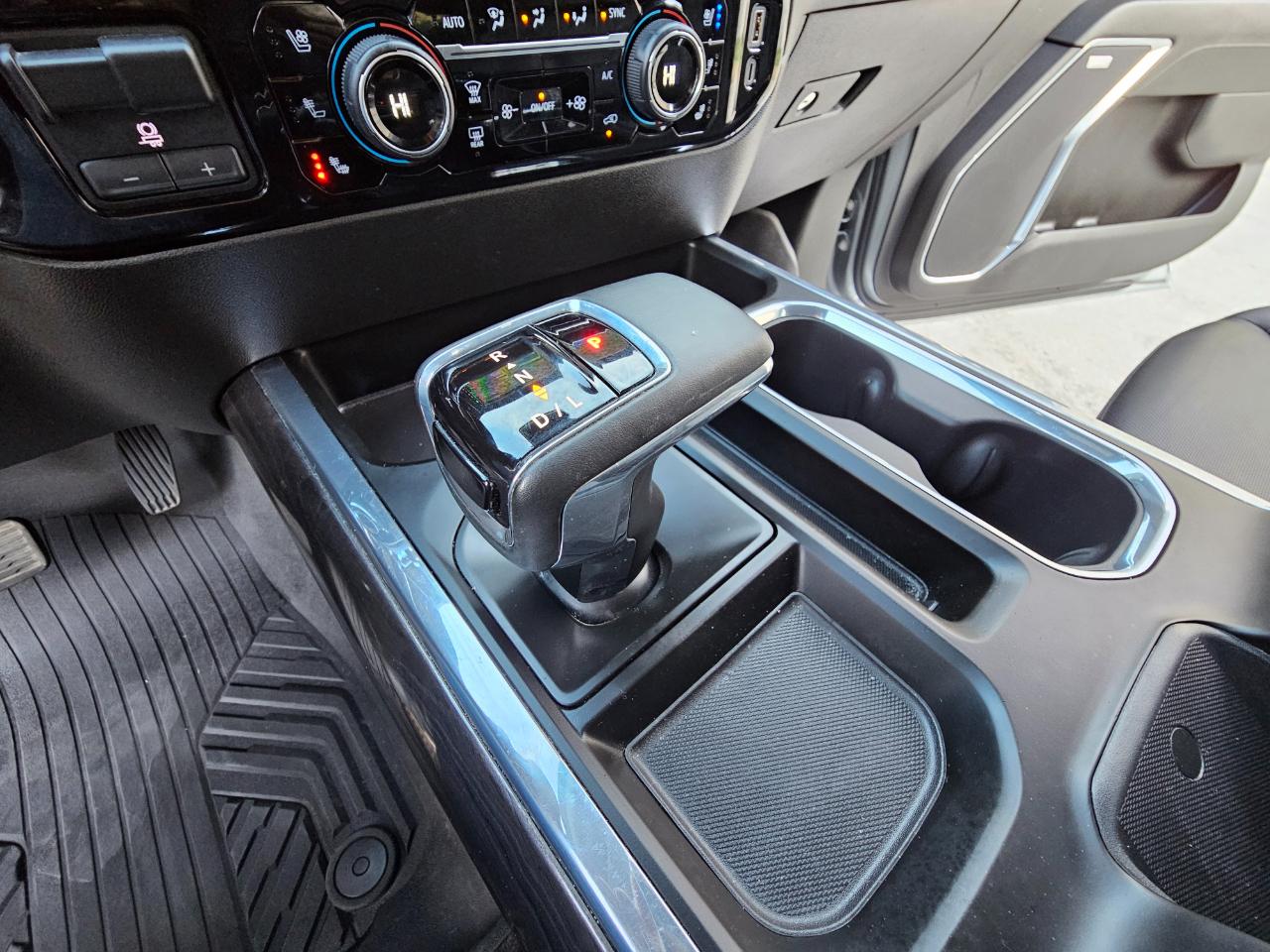 Chevrolet Silverado 1500 4WD Crew Cab 147" LTZ 2024