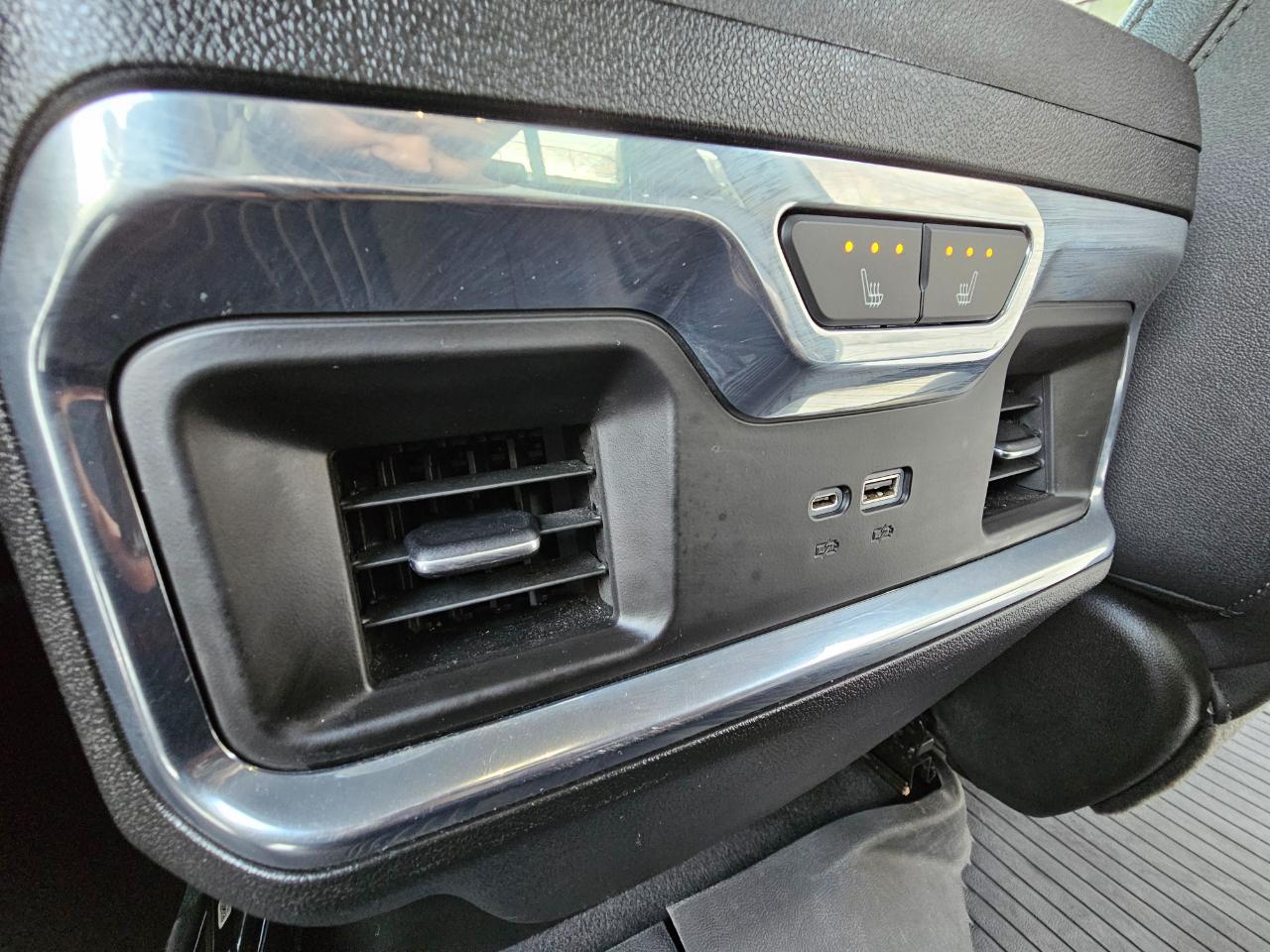 Chevrolet Silverado 1500 4WD Crew Cab 147" LTZ 2024