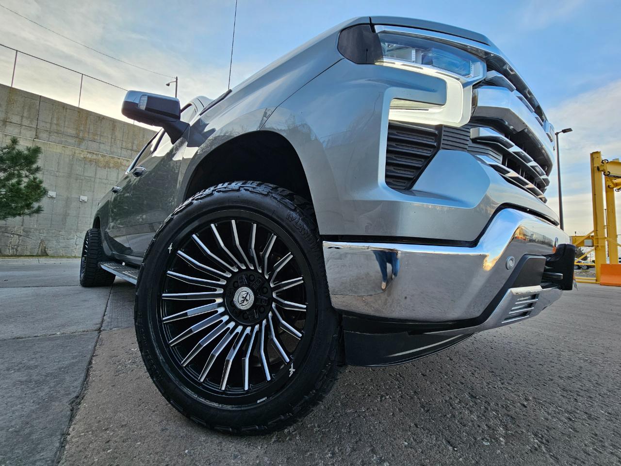 Chevrolet Silverado 1500 4WD Crew Cab 147" LTZ 2024