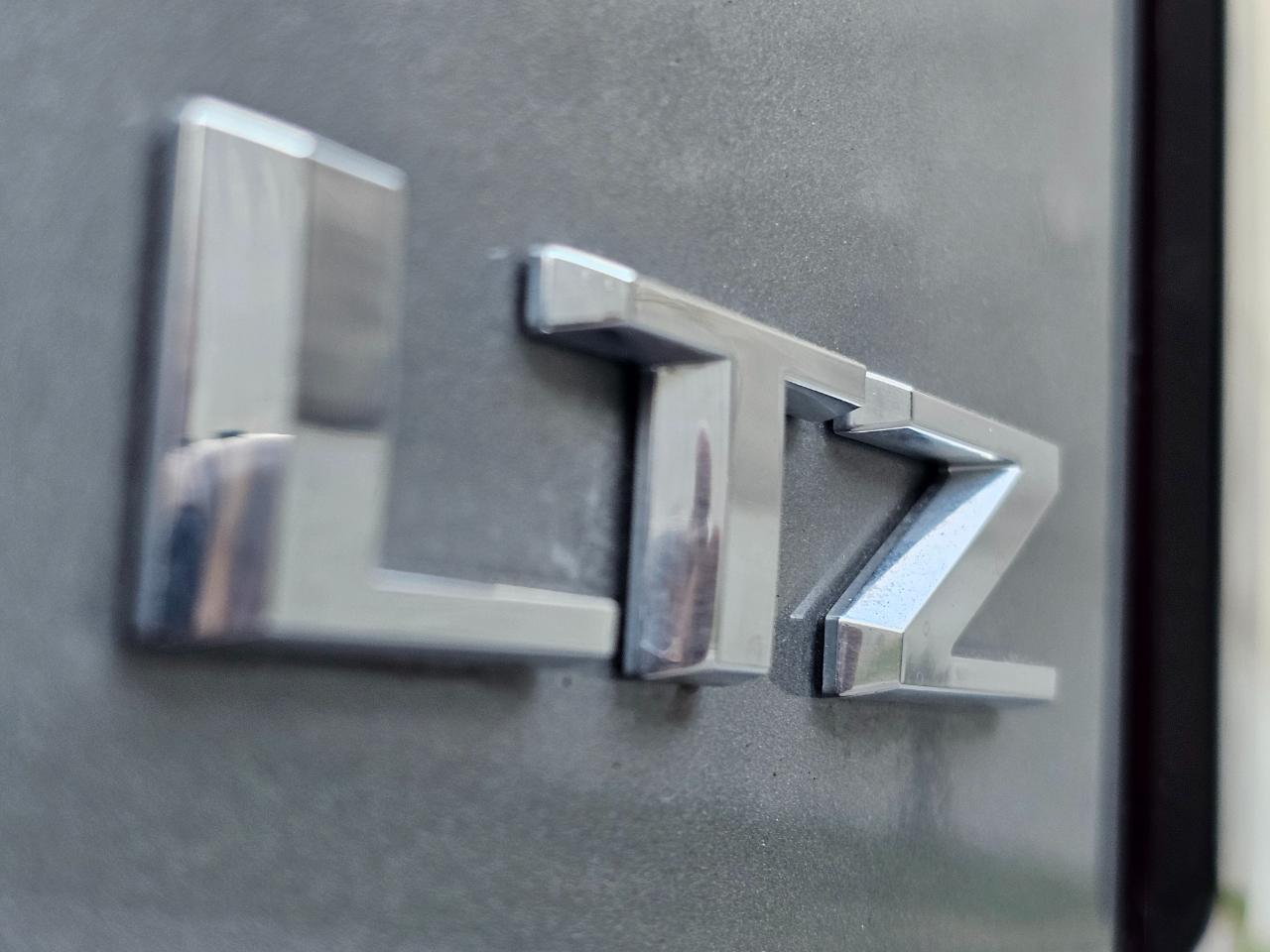 Chevrolet Silverado 1500 4WD Crew Cab 147" LTZ 2024