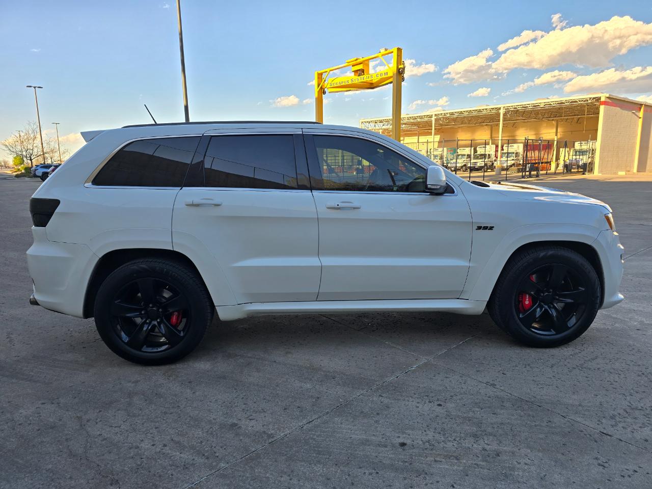 Jeep Grand Cherokee 4WD 4dr SRT8 Alpine 2013