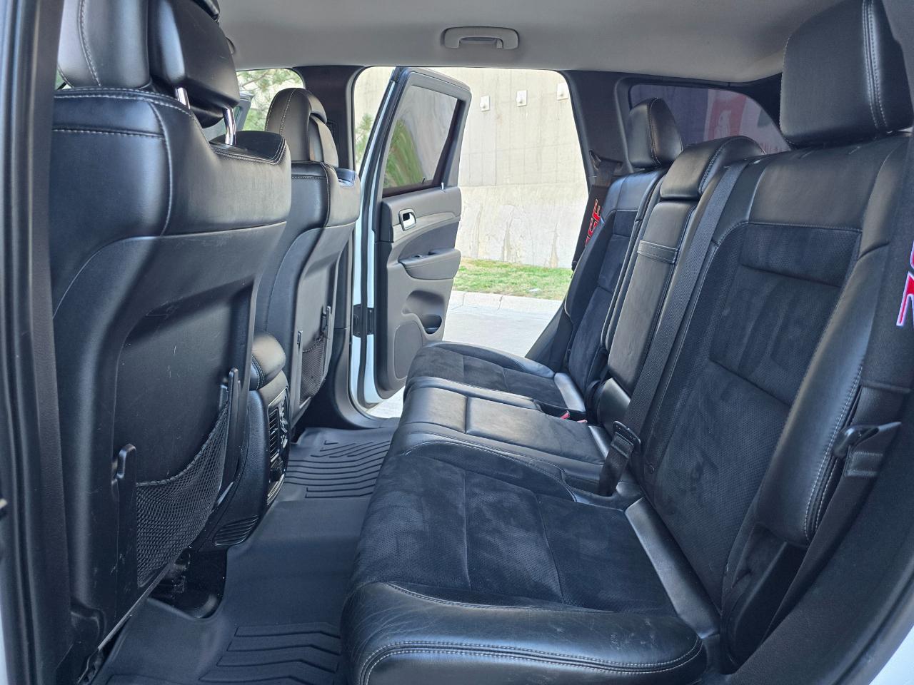 Jeep Grand Cherokee 4WD 4dr SRT8 Alpine 2013