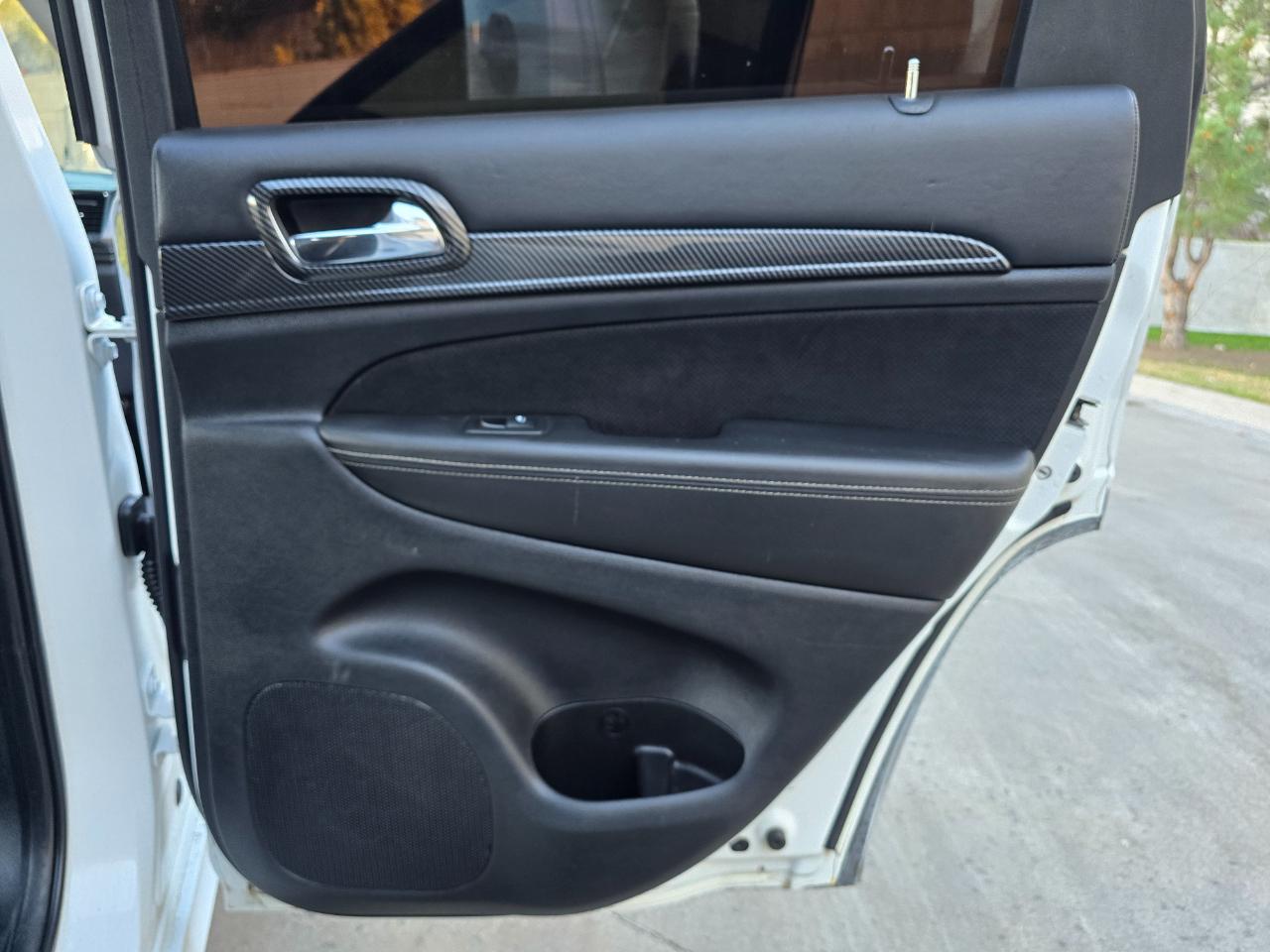 Jeep Grand Cherokee 4WD 4dr SRT8 Alpine 2013