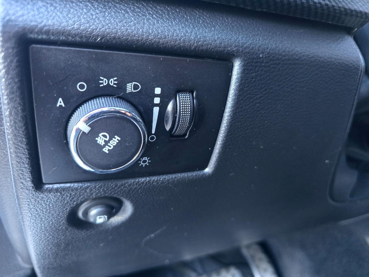 Jeep Grand Cherokee 4WD 4dr SRT8 Alpine 2013