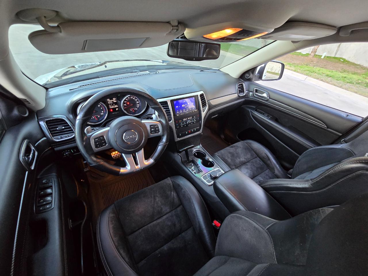 Jeep Grand Cherokee 4WD 4dr SRT8 Alpine 2013