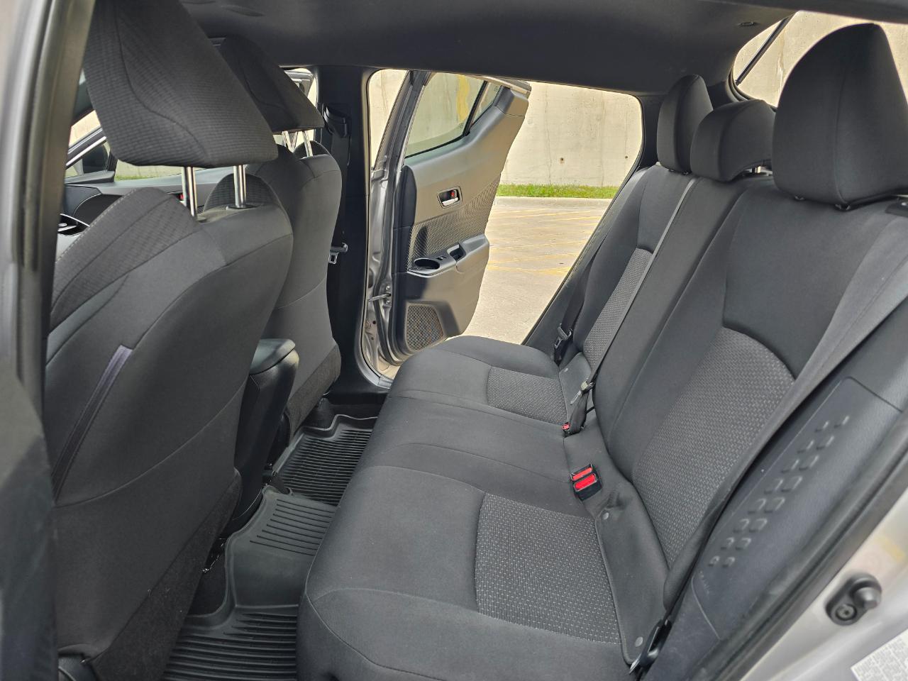 Toyota C-HR XLE FWD (Natl) 2018