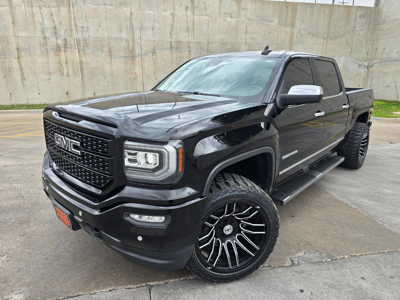 GMC Sierra 1500 4WD Crew Cab 143.5" SLT 2017