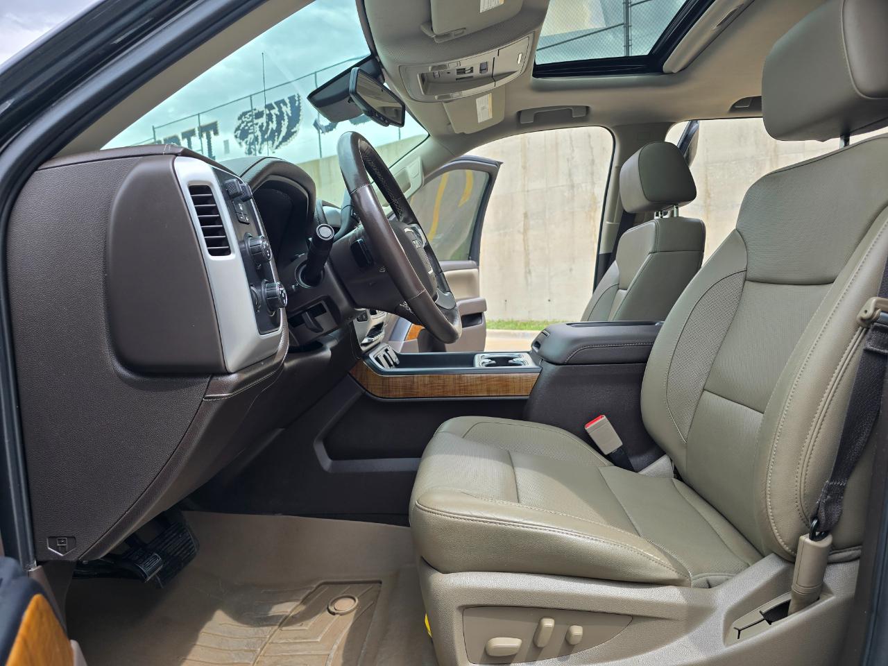 GMC Sierra 1500 4WD Crew Cab 143.5" SLT 2017