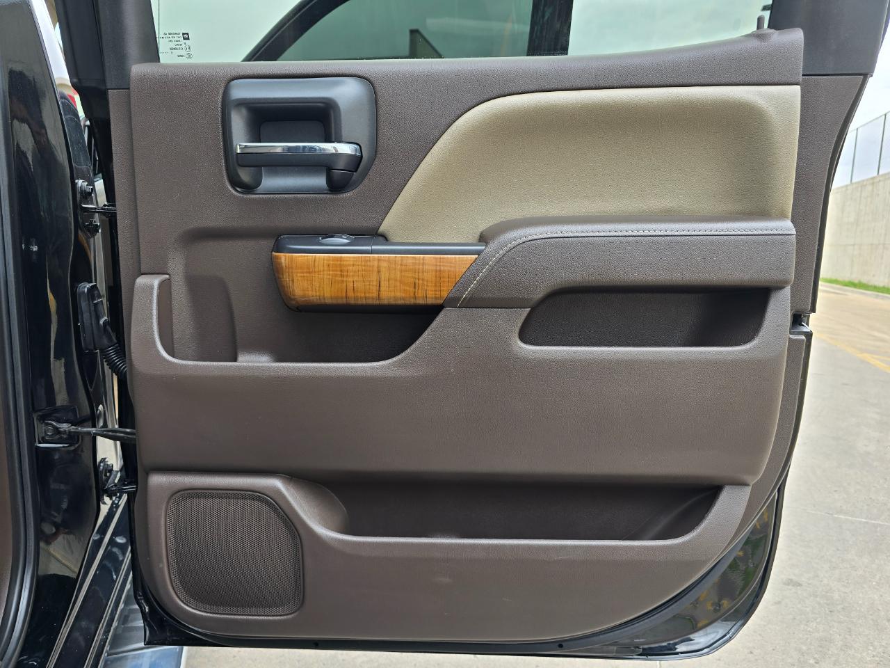 GMC Sierra 1500 4WD Crew Cab 143.5" SLT 2017