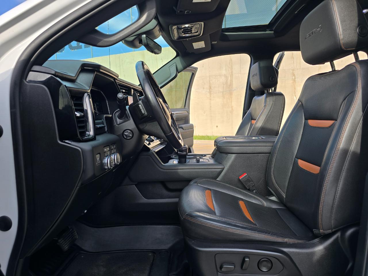 GMC Sierra 1500 4WD Crew Cab 157" AT4 2022