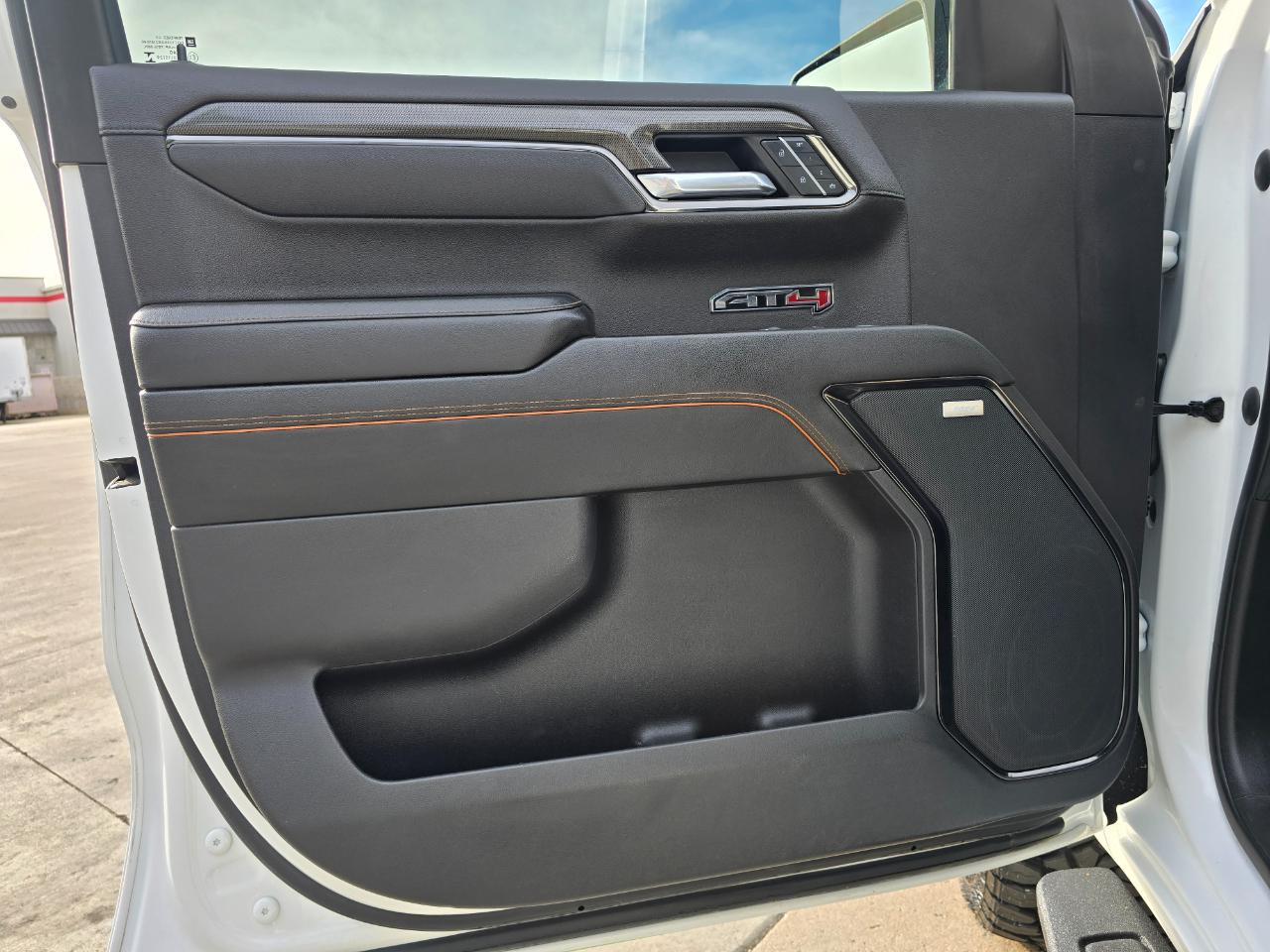 GMC Sierra 1500 4WD Crew Cab 157" AT4 2022