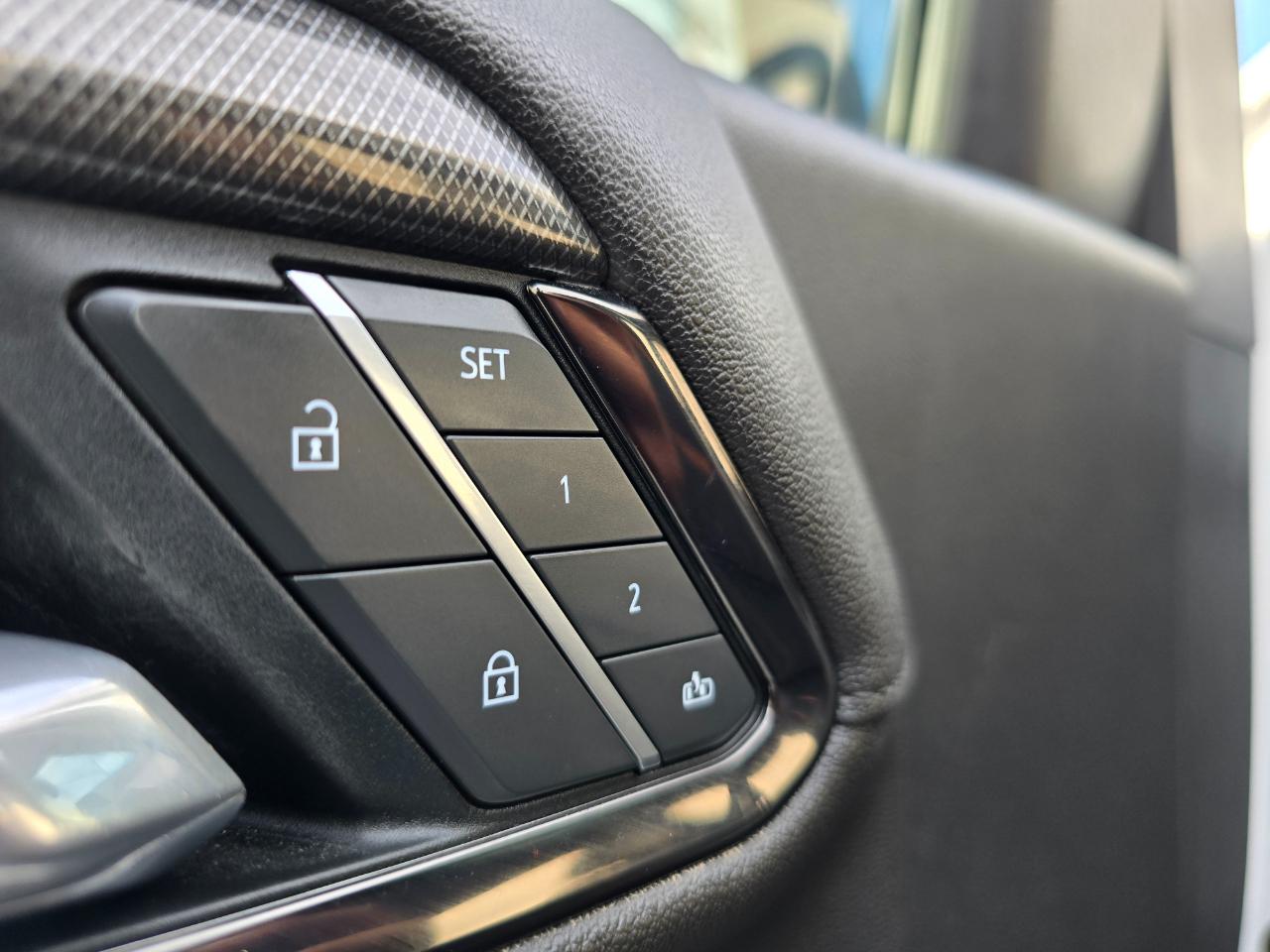 GMC Sierra 1500 4WD Crew Cab 157" AT4 2022