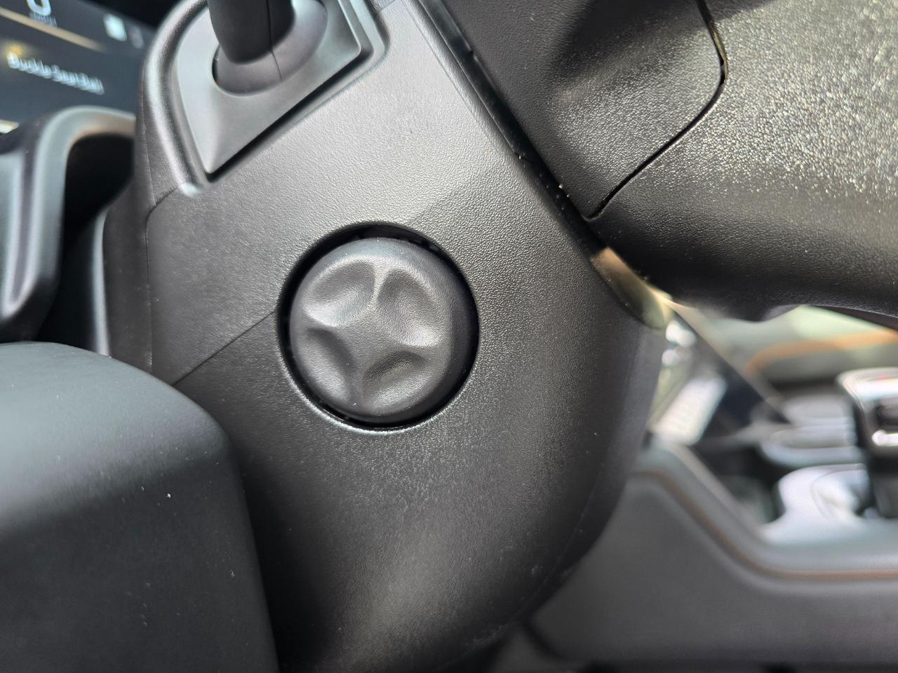 GMC Sierra 1500 4WD Crew Cab 157" AT4 2022