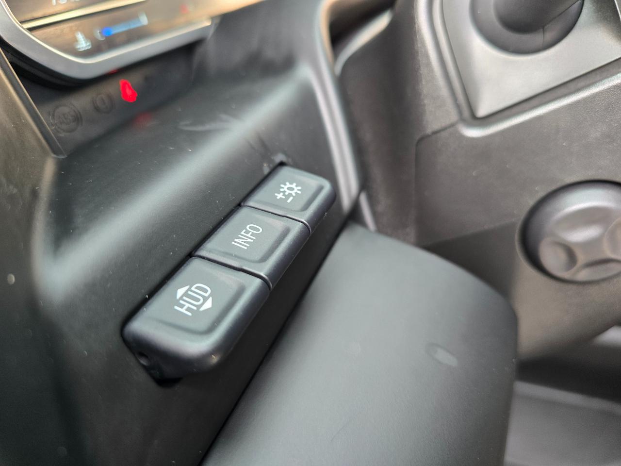 GMC Sierra 1500 4WD Crew Cab 157" AT4 2022