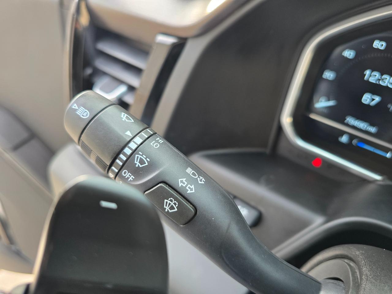 GMC Sierra 1500 4WD Crew Cab 157" AT4 2022