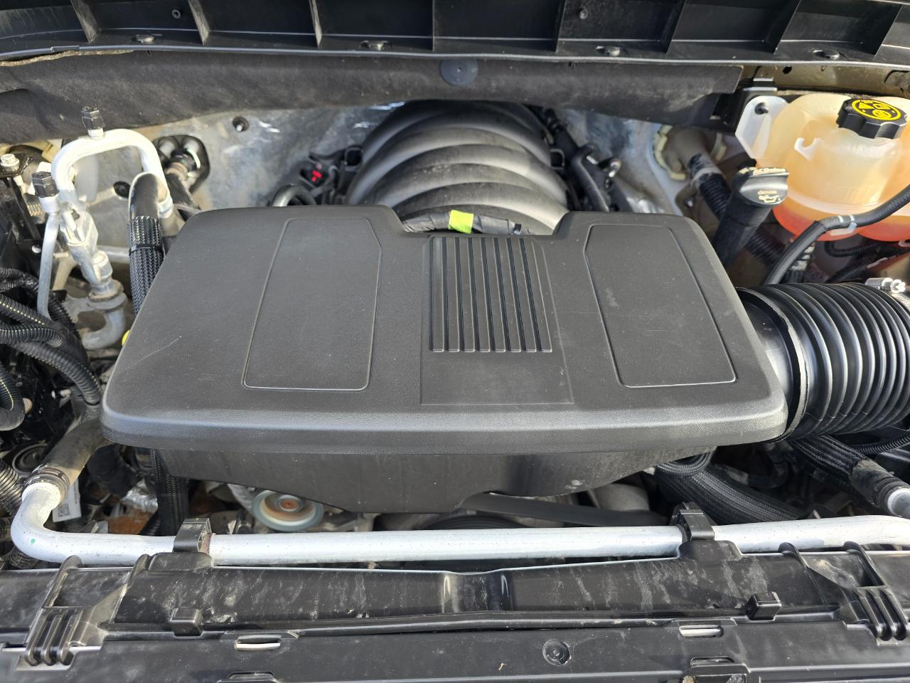 GMC Sierra 1500 4WD Crew Cab 157" AT4 2022