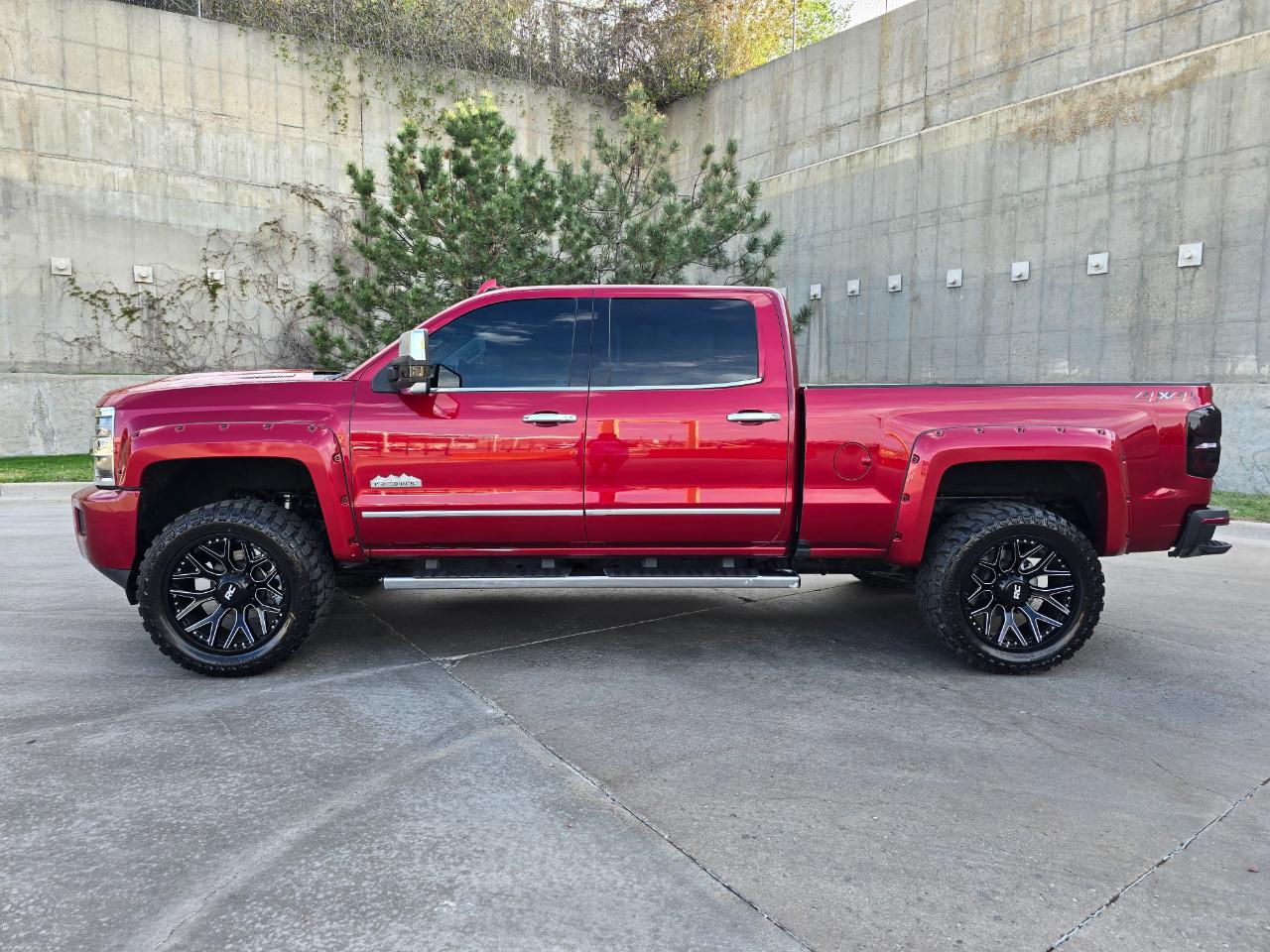 Chevrolet Silverado 3500HD 4WD Crew Cab 154" High Country 2019