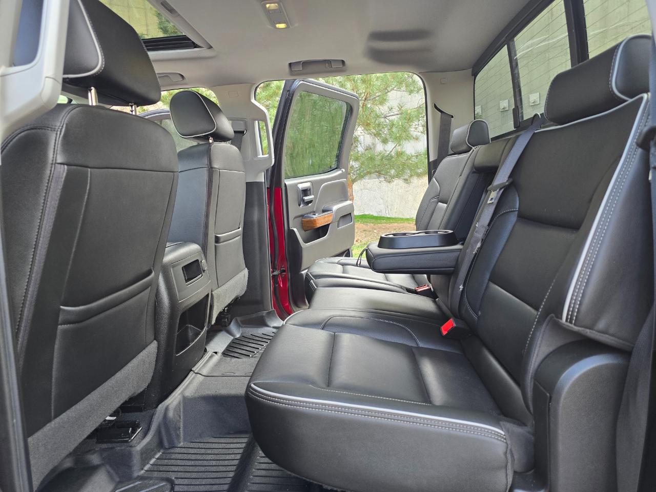 Chevrolet Silverado 3500HD 4WD Crew Cab 154" High Country 2019