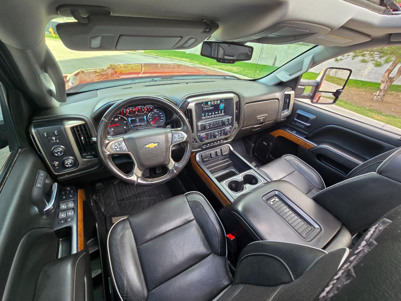 Chevrolet Silverado 3500HD 4WD Crew Cab 154" High Country 2019