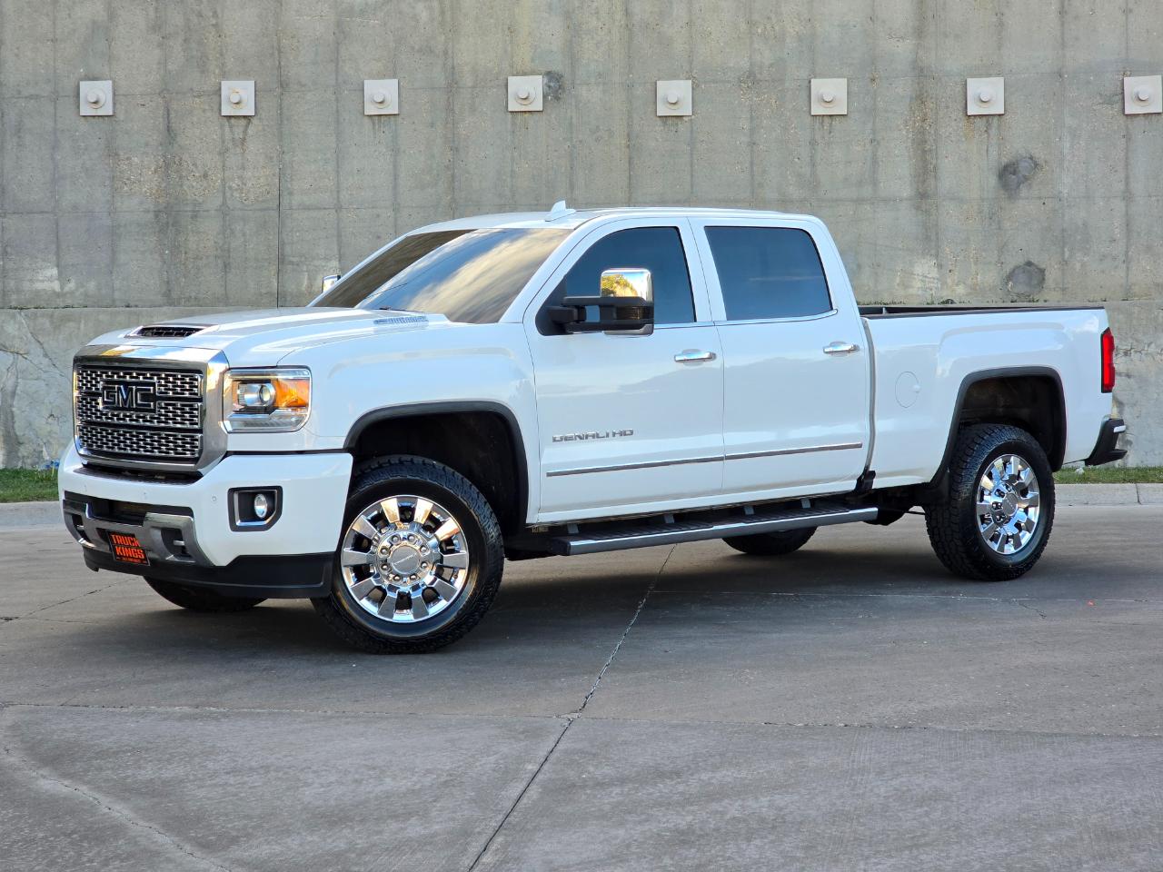 GMC Sierra 2500HD 4WD Crew Cab 153.7" Denali 2019