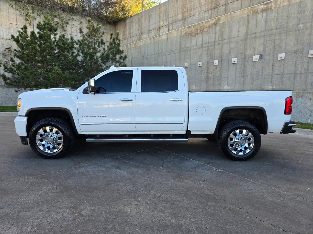 GMC Sierra 2500HD 4WD Crew Cab 153.7" Denali 2019