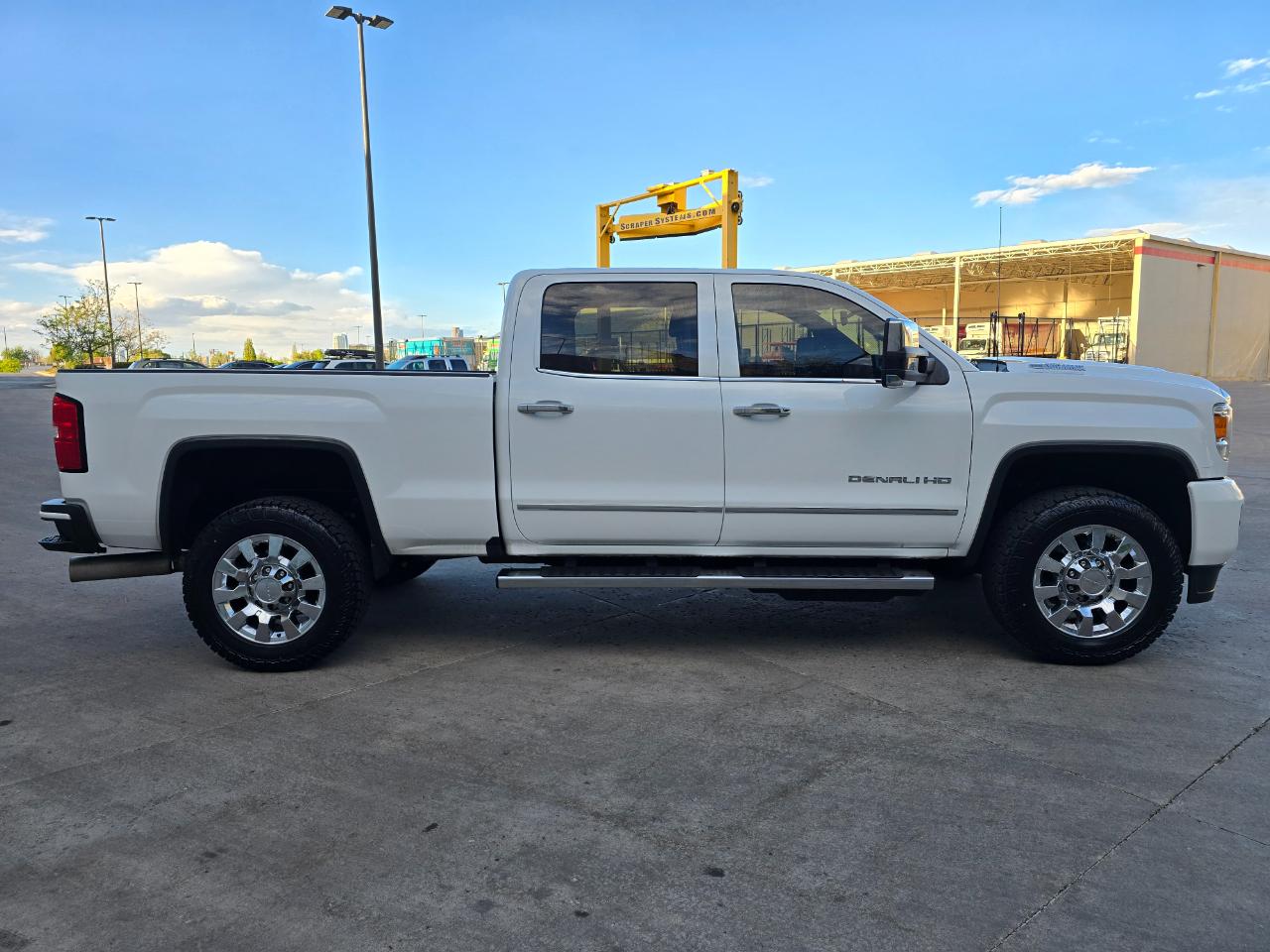 GMC Sierra 2500HD 4WD Crew Cab 153.7" Denali 2019