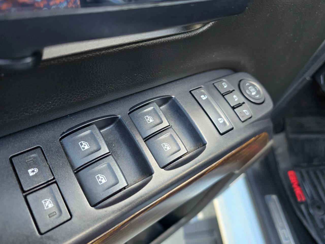 GMC Sierra 2500HD 4WD Crew Cab 153.7" Denali 2019