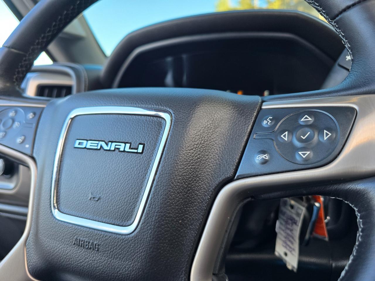 GMC Sierra 2500HD 4WD Crew Cab 153.7" Denali 2019